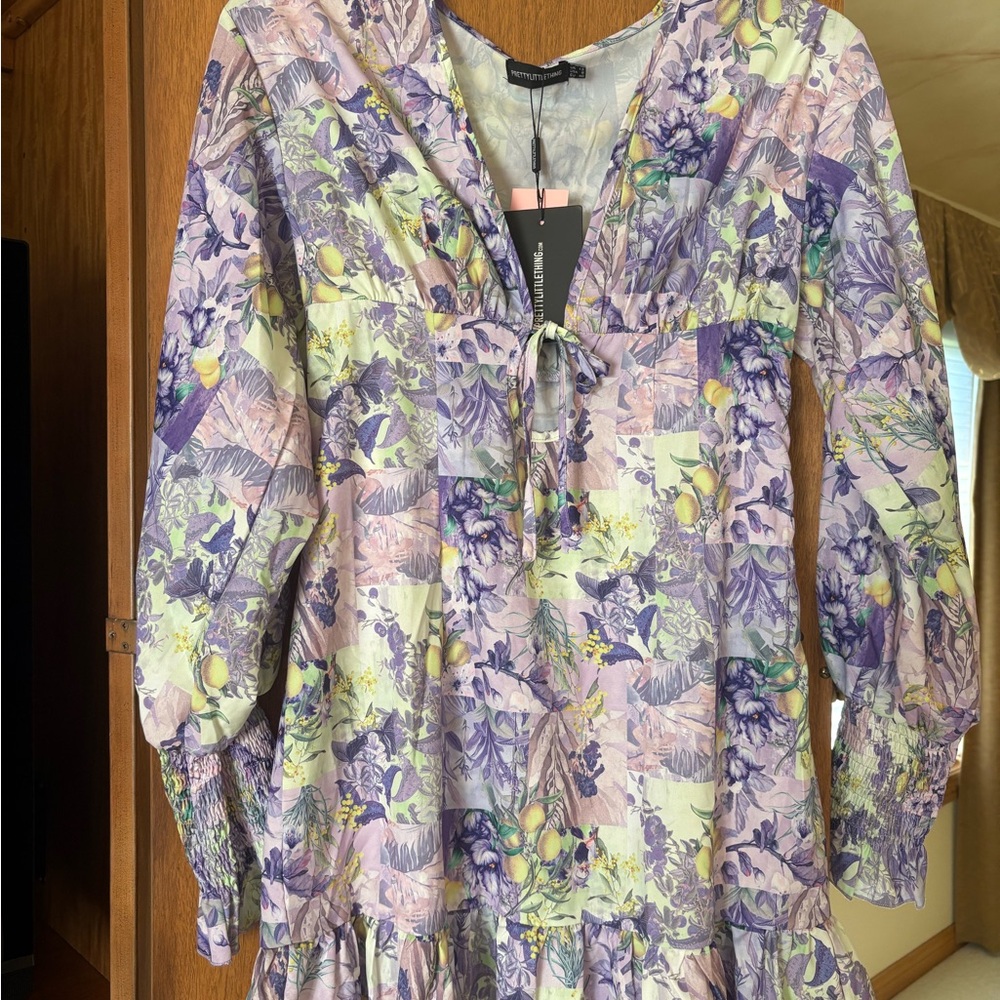 PrettyLittleThing Multicolor Floral Long Sleeve Dress